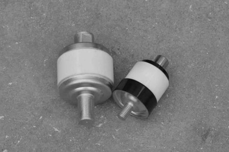 真空開關(guān)管外絕緣被擊穿的原因有哪些？