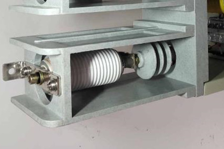 怎樣解決真空滅弧室漏氣？定期檢測(cè)有必要！