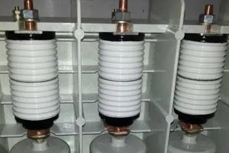 真空開(kāi)關(guān)管產(chǎn)生操作過(guò)電壓的原因是什么？